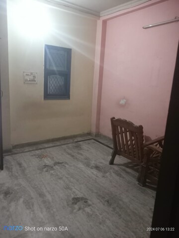 Room in 2.5 BHK Builder Floor at Mayur Vihar – for Rent