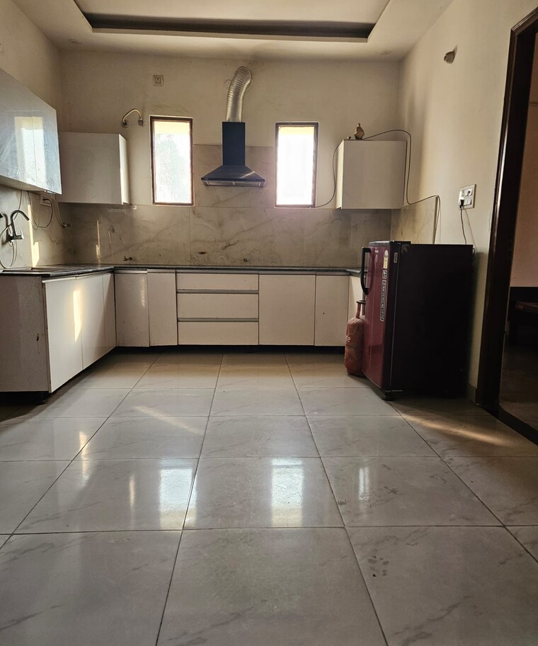 Kitchen, nk-savitry-enclave 3 Bedroom 1800 Sq.Ft. Apartment In Vip Road Zirakpur 9512671