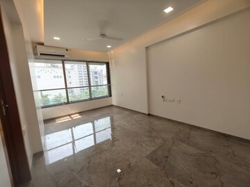 Room in 3 BHK Apartment at Shagun Krishvi Residency, Chembur – for Rent