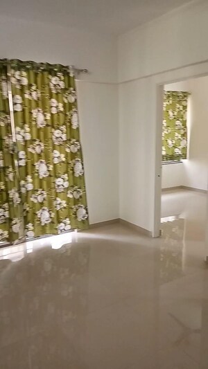 Room in 3 BHK Apartment at F5 Mount Unique, Baner – for Rent