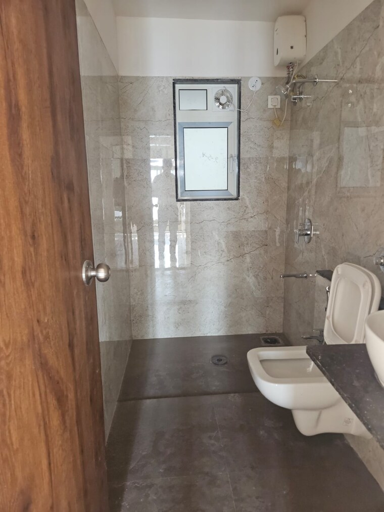 Bathroom, kaveri-heritage 3 Bedroom 971 Sq.Ft. Apartment In Borivali West Mumbai 9512857