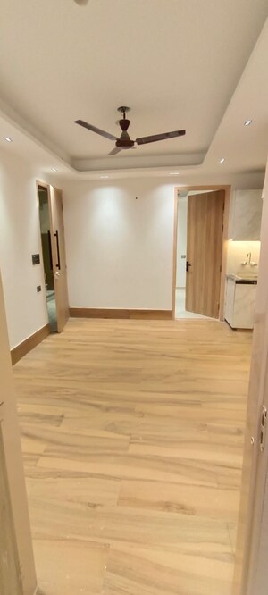 Room in 2 BHK Builder Floor at Saket – for Rent