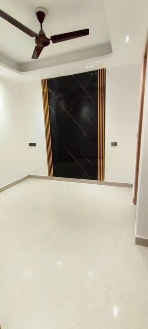 Bedroom in 2 BHK Builder Floor at Saket – for Rent