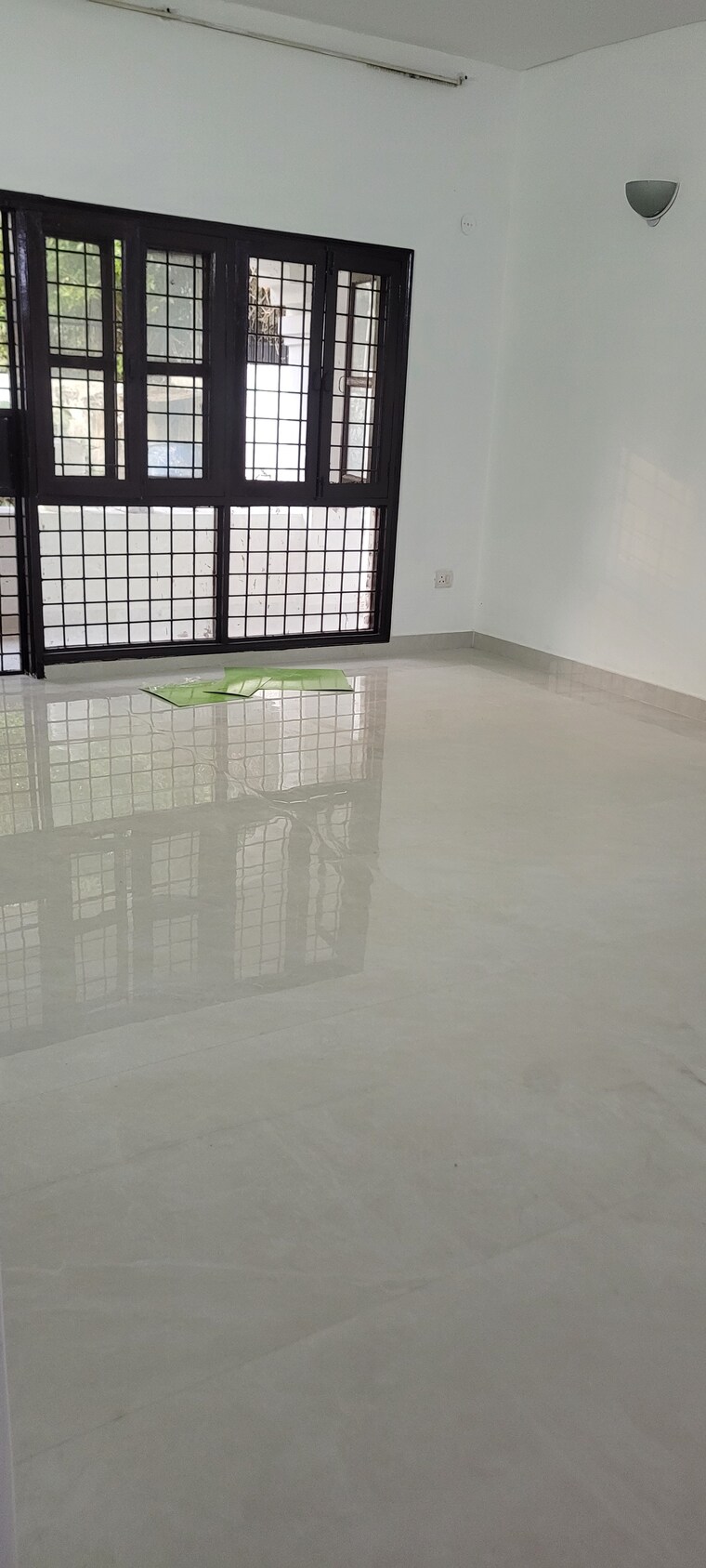 Room, sushant lok i 3.5 Bedroom 2700 Sq.Ft. Villa In Sushant Lok I Gurgaon 9512877