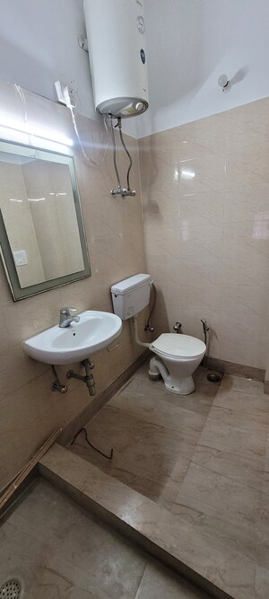 Bathroom in 3.5 BHK Villa at Sushant Lok I – for Rent
