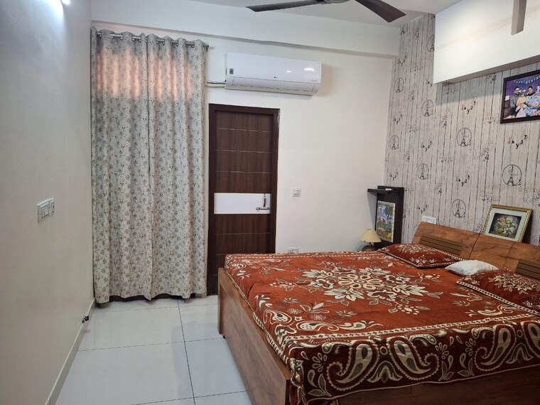 Bedroom, lake-view-complex 3 Bedroom 1850 Sq.Ft. Apartment In Dhakoli Zirakpur 9512878