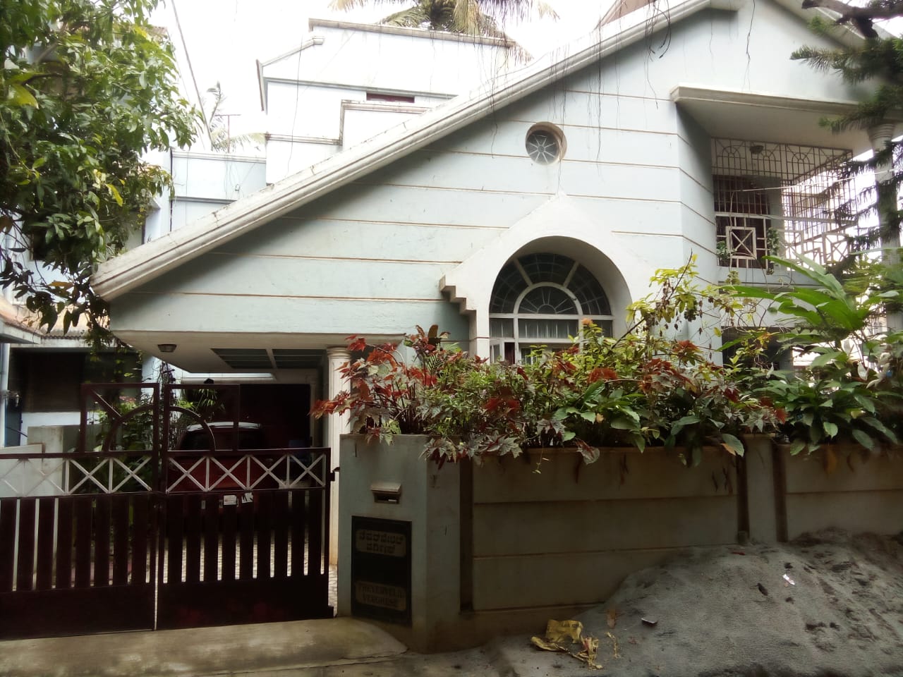 5 BHK + Pooja Room Independent House For Sale in Indiranagar