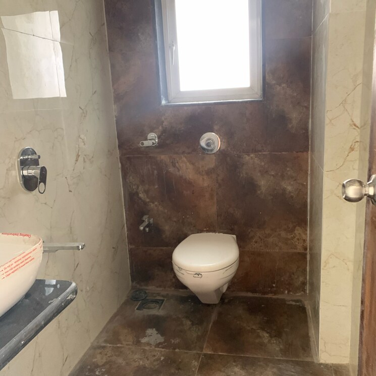 Attached Bathroom, glasswood-om-sarjan-chsl 1 Bedroom 423 Sq.Ft. Apartment In Dalvi Nagar Mumbai 9512894