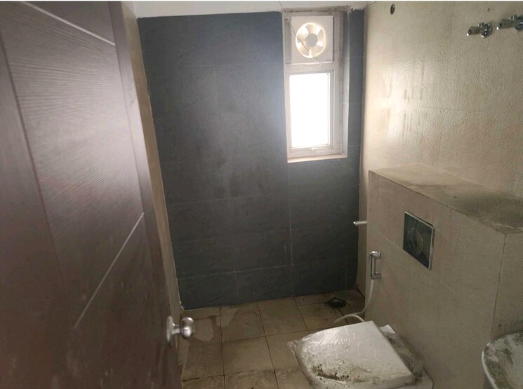 Bathroom, spaze-privy-at4 3 Bedroom 1918 Sq.Ft. Apartment In Sector 84 Gurgaon 9512903
