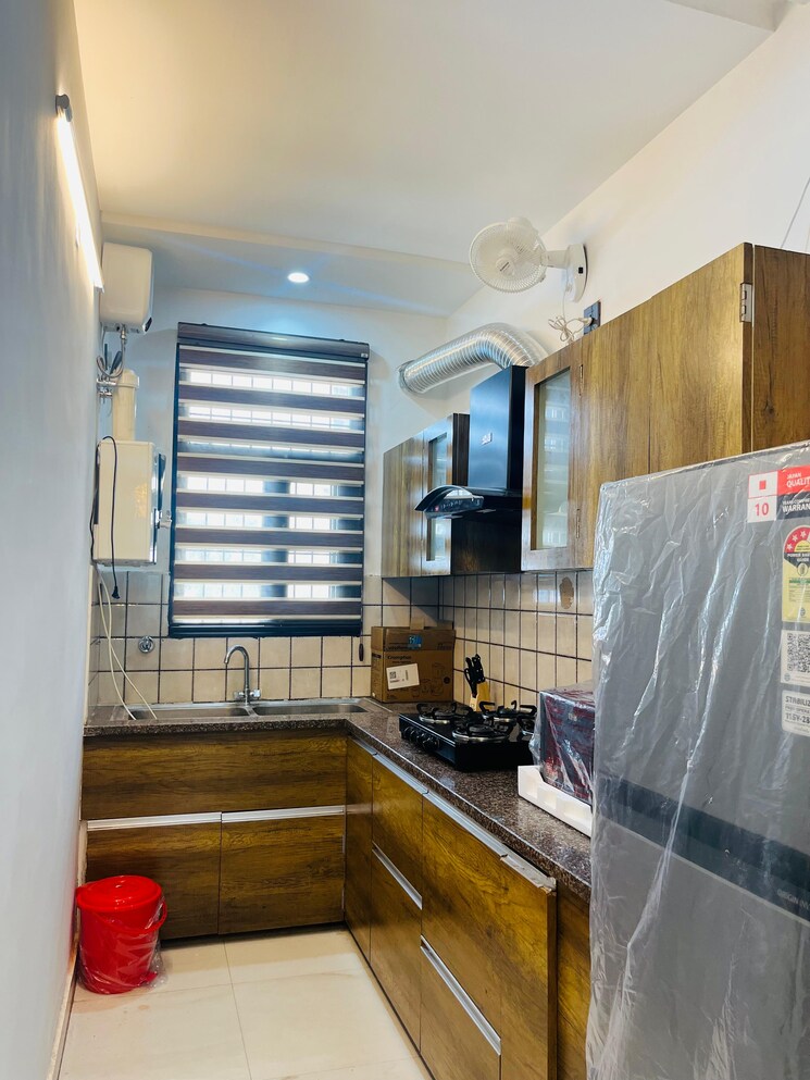 Kitchen, lake-view-complex 3 Bedroom 1098 Sq.Ft. Apartment In Dhakoli Zirakpur 9512949