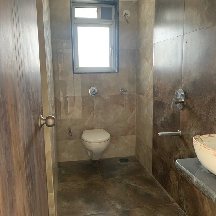 Bathroom, glasswood-om-sarjan-chsl 2 Bedroom 707 Sq.Ft. Apartment In Dalvi Nagar Mumbai 9512951