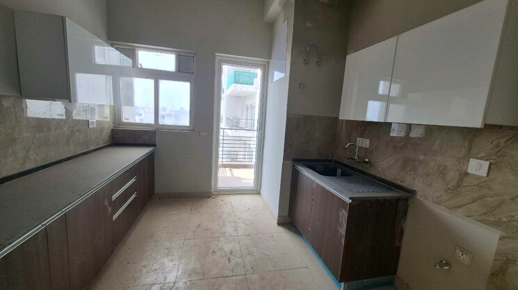 Kitchen, spaze-kalistaa 3 Bedroom 2905 Sq.Ft. Apartment In Sector 84 Gurgaon 9512973