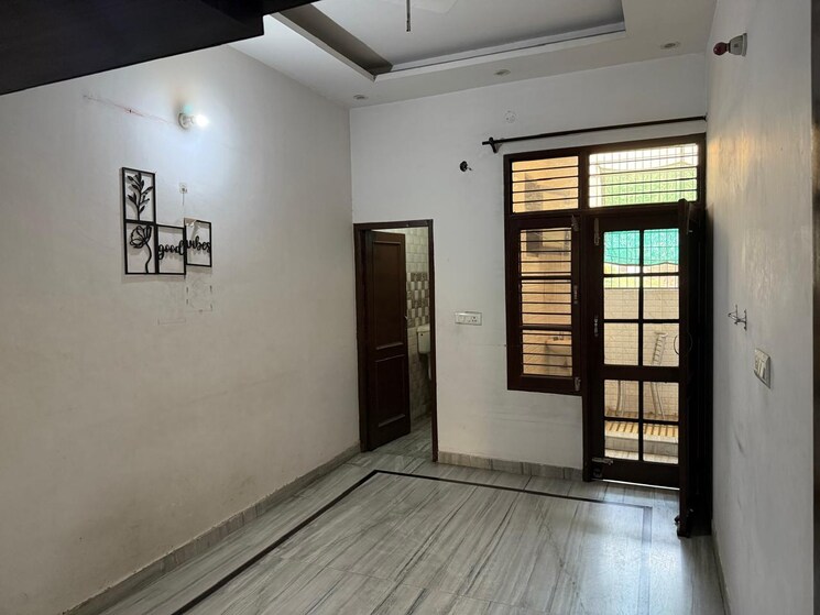 Room, bhabat 2 Bedroom 1250 Sq.Ft. Villa In Bhabat Zirakpur 9512974