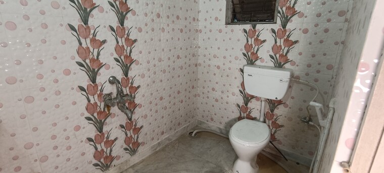 Bathroom, kaikhali 1 RK 350 Sq.Ft. Independent House In Kaikhali Kolkata 9512966