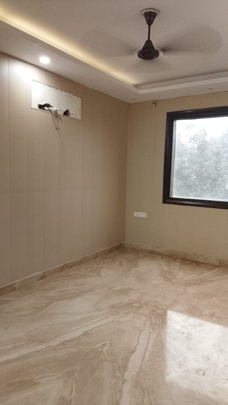 Room, rajouri garden 3 Bedroom 1800 Sq.Ft. Builder Floor In Rajouri Garden Delhi 9513001