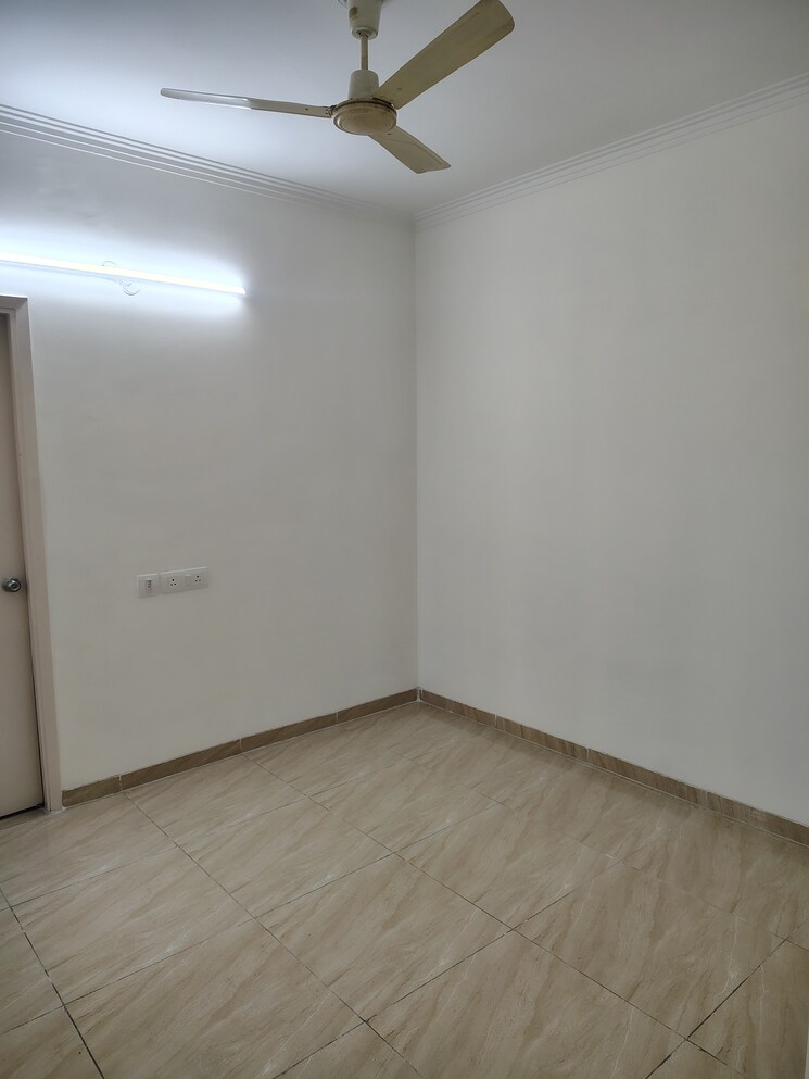 undefined, gaur-atulyam-gravity 3 Bedroom 1300 Sq.Ft. Apartment In Omicron I Greater Noida Greater Noida 9513088