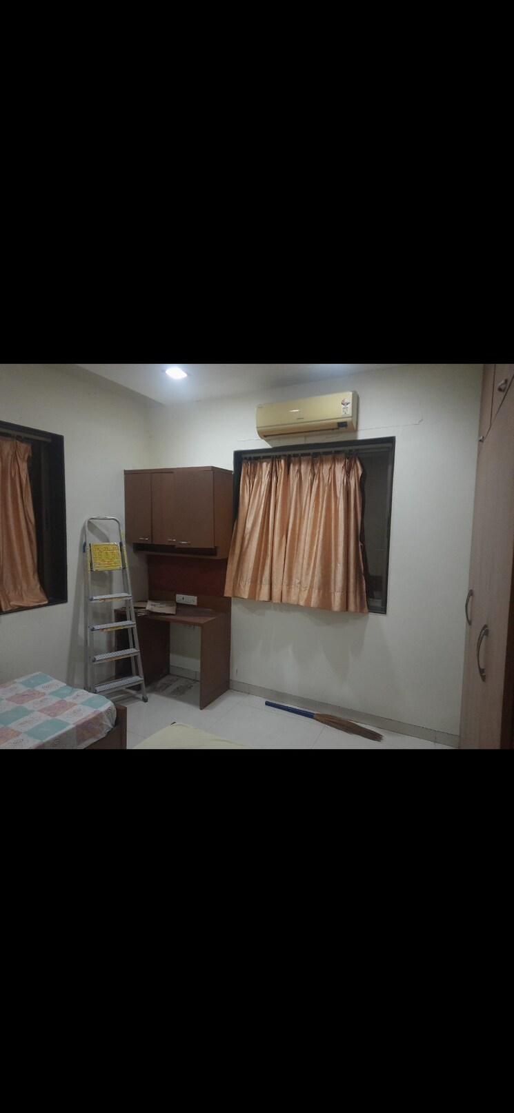 Bedroom, yashovardhan-society 2 Bedroom 750 Sq.Ft. Apartment In Mahim Mumbai 9513154