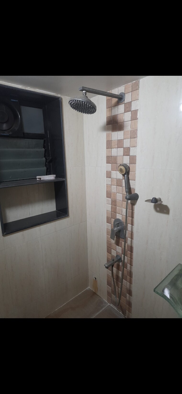 Bathroom, yashovardhan-society 2 Bedroom 750 Sq.Ft. Apartment In Mahim Mumbai 9513154