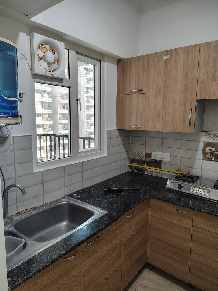 Kitchen, gaur-atulyam 3 Bedroom 742 Sq.Ft. Apartment In Omicron I Greater Noida Greater Noida 9513114