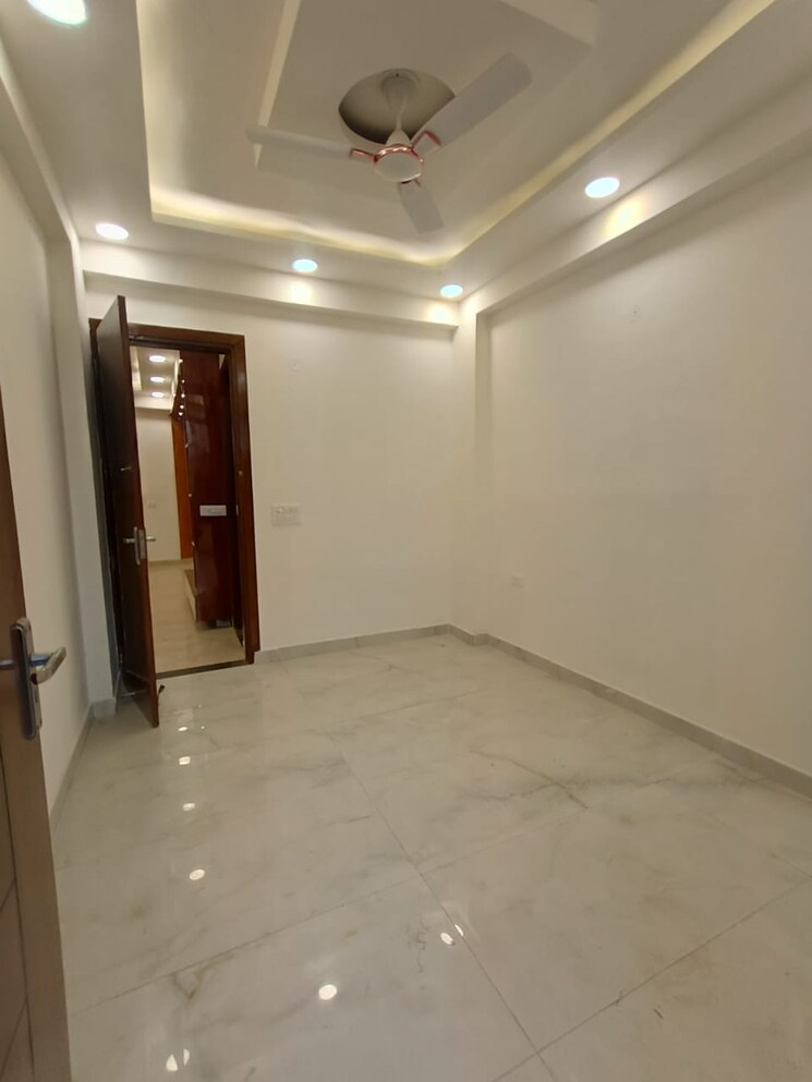 Room, vasundhara sector 5 3 Bedroom 1550 Sq.Ft. Builder Floor In Vasundhara Sector 5 Ghaziabad 9513176