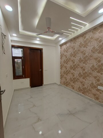 Bedroom in 3 BHK Builder Floor at Vasundhara Sector 5 – for Sale