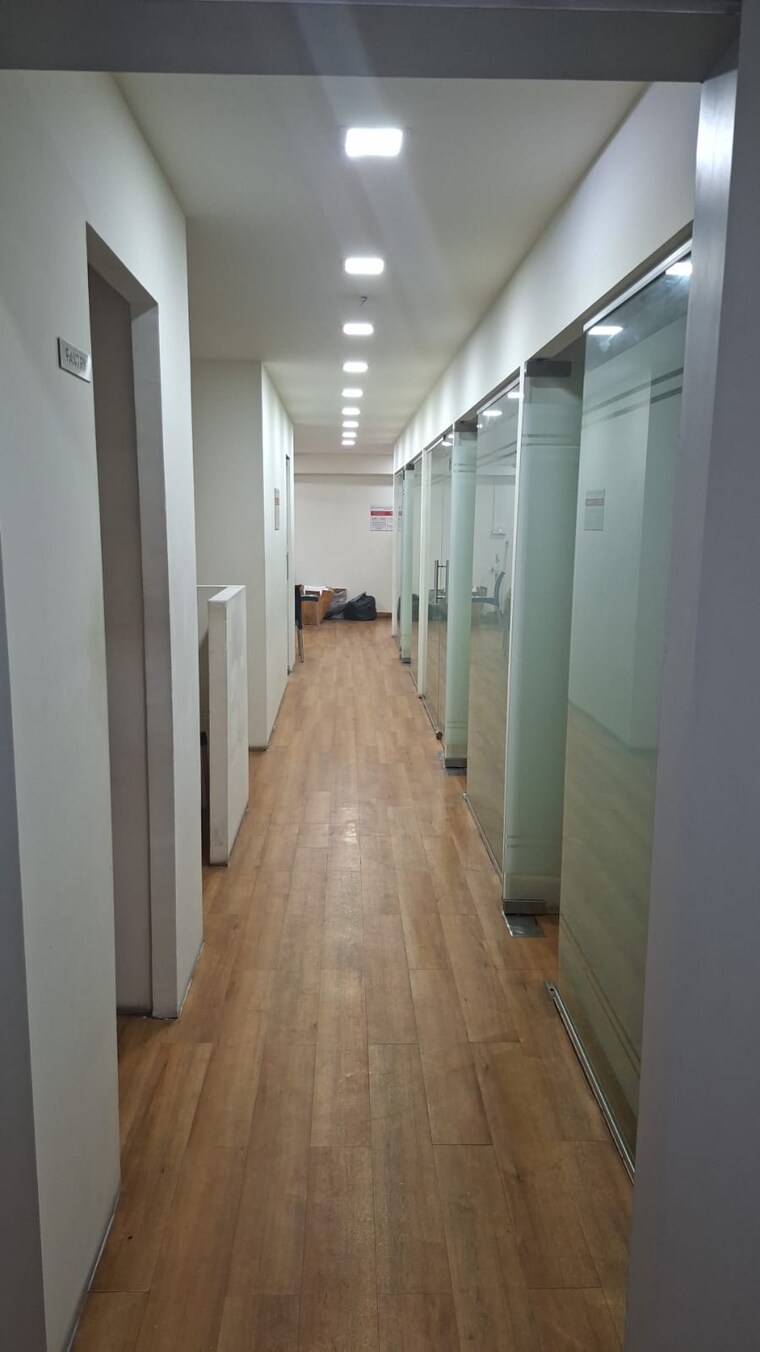 undefined, hiranandani-estate-leonardo Commercial Office Space 1132 Sq.Ft. In Ghodbunder Road Thane 9513145