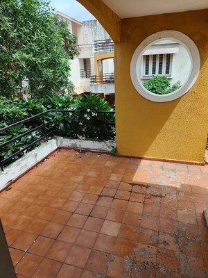 4 BHK Independent House – Exterior View View at Gotri Road - for Rent