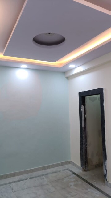 Room in 2 BHK Builder Floor at Shalimar Garden Extension ii – for Sale