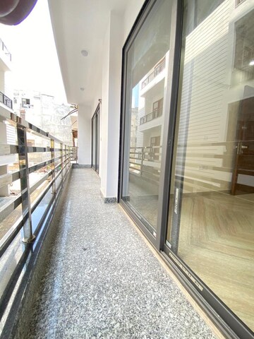 Building Lobby in 3 BHK Builder Floor at Dwarka Mor – for Sale