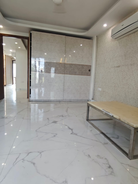 2 BHK Apartment For Sale in Tata La Vida