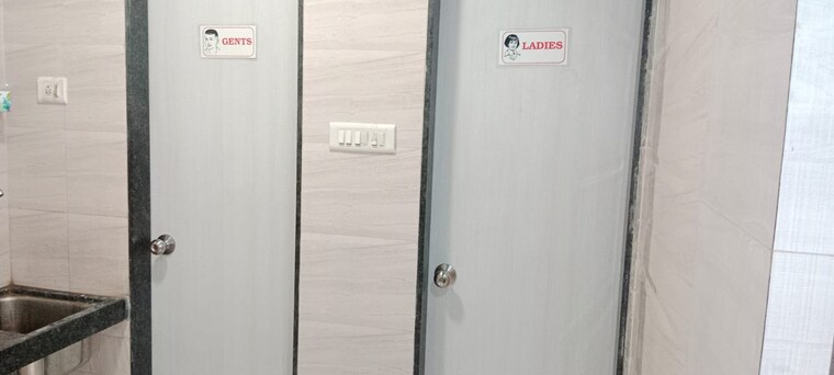 undefined, hiranandani-meadows Commercial Office Space 2100 Sq.Ft. In Manpada Thane 9513182