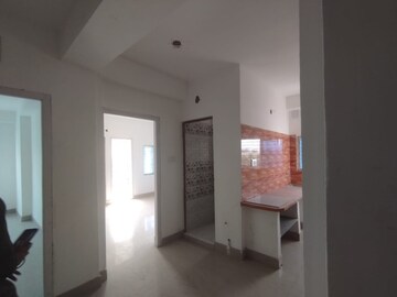 Room in 2 BHK Apartment at Dum Dum – for Sale