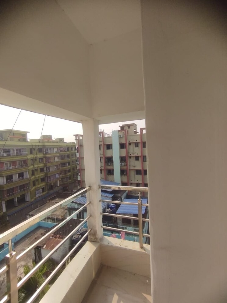 Balcony, dum dum 2 Bedroom 1000 Sq.Ft. Apartment In Dum Dum Kolkata 9513186