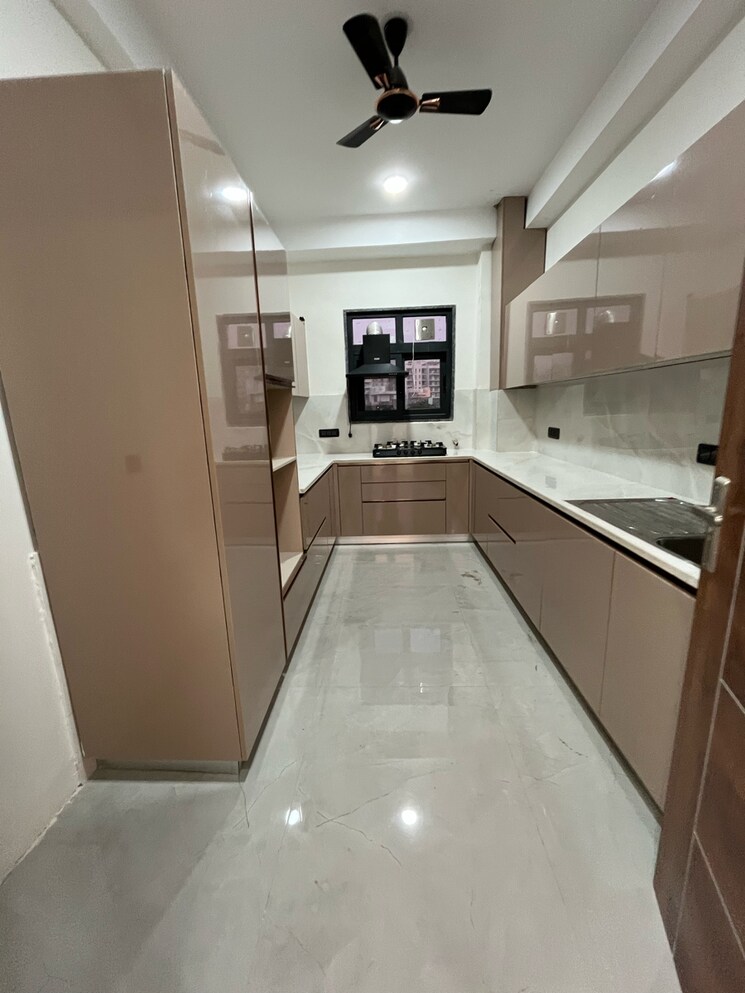 Kitchen, sector 43 3 Bedroom 350 Sq.Yd. Builder Floor In Sector 43 Gurgaon 9513264