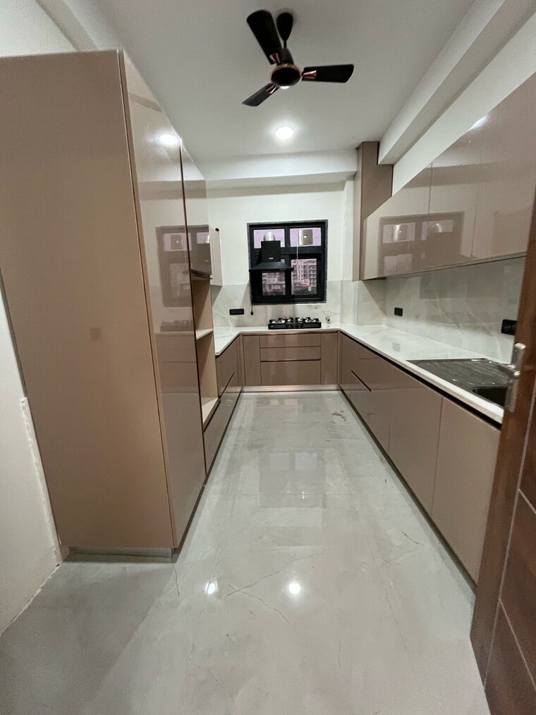 Kitchen, sector 43 3 Bedroom 350 Sq.Yd. Builder Floor In Sector 43 Gurgaon 9513264