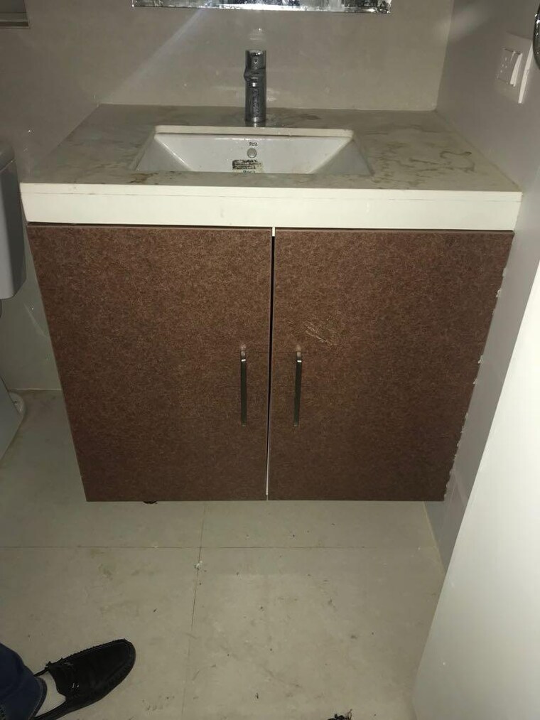 Attached Bathroom, hiranandani-club-meadows 2.5 Bedroom 1265 Sq.Ft. Apartment In Bannerghatta Bangalore 9085742