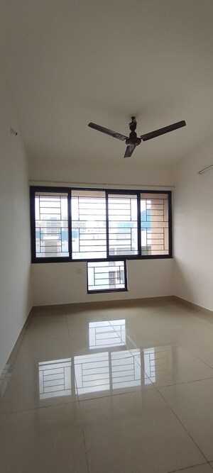 Room in 2 BHK Apartment at Sarang Nanded City, Sinhagad – for Rent