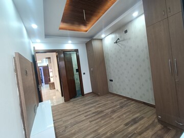 Bedroom in 3 BHK Builder Floor at BPTP District 3, Sector 85 – for Sale