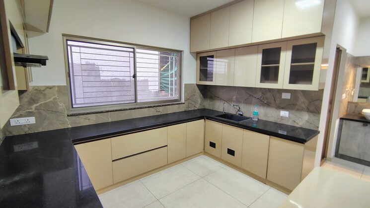 Kitchen, bhadra-landmarks-legacy 3 Bedroom 2250 Sq.Ft. Apartment In Mg Road Bangalore 9513288