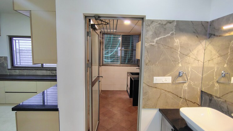 Bathroom, bhadra-landmarks-legacy 3 Bedroom 2250 Sq.Ft. Apartment In Mg Road Bangalore 9513288