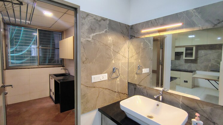 Bathroom, bhadra-landmarks-legacy 3 Bedroom 2250 Sq.Ft. Apartment In Mg Road Bangalore 9513288