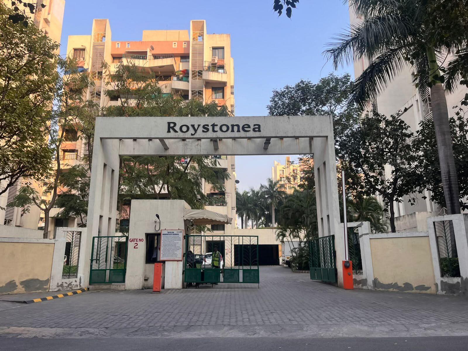 2 BHK Apartment For Sale in Magarpatta City Roystonea