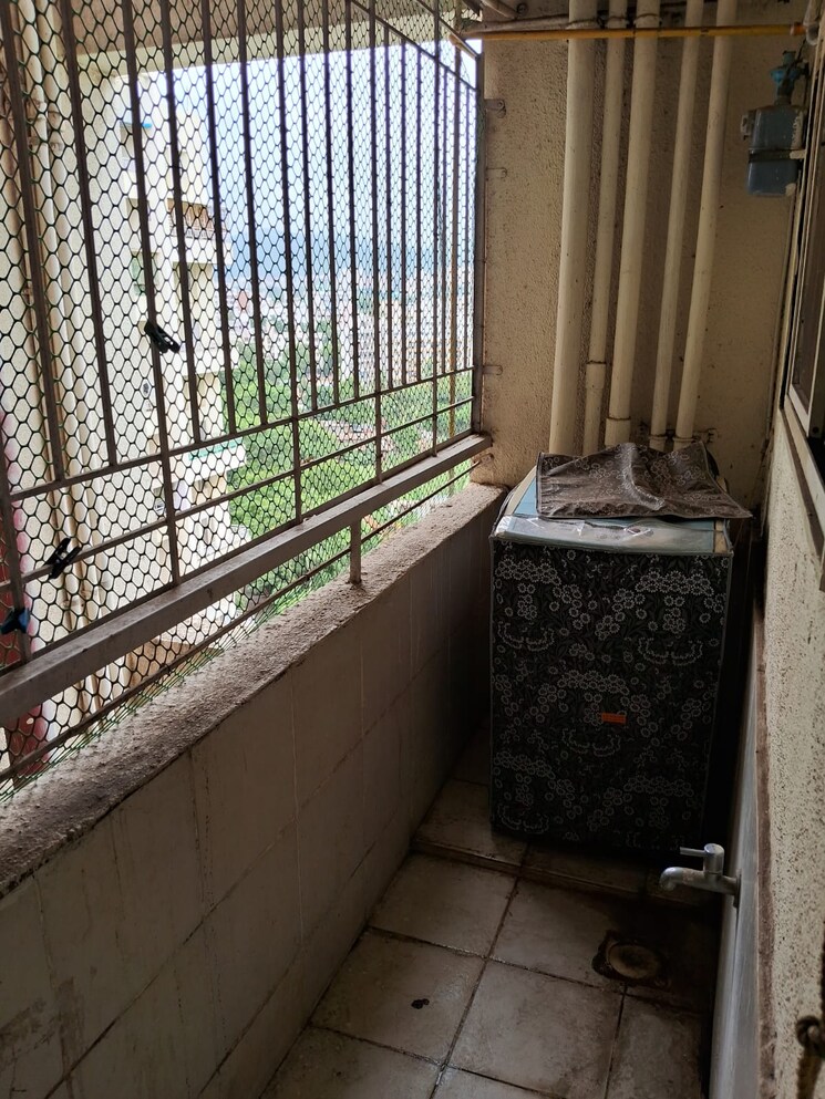 Nearby, suyog-leher 1.5 Bedroom 750 Sq.Ft. Apartment In Kondhwa Pune 9513291