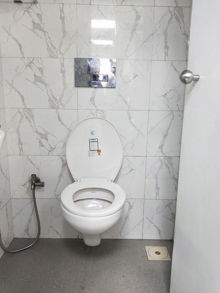 Washroom, kharadi Commercial Office Space 3400 Sq.Ft. In Kharadi Pune 9513275
