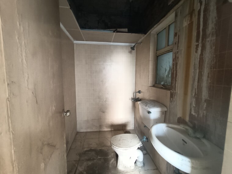 Bathroom, era-redwood-residency 3 Bedroom 1570 Sq.Ft. Apartment In Sector 78 Faridabad 9513416