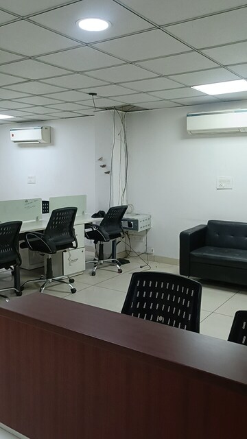 Team Area in  Office Space in IT/SEZ at Sector 6 – for Rent