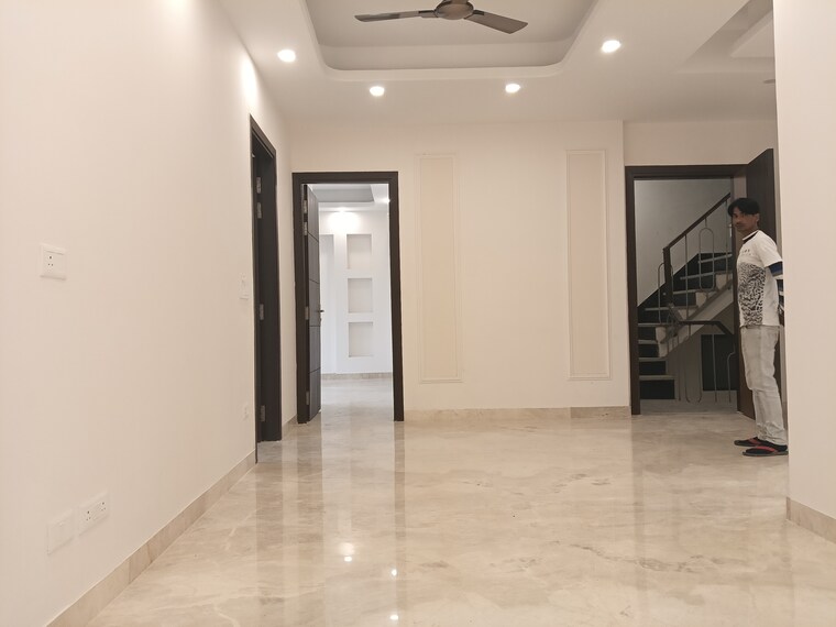 undefined, east of kailash 3 Bedroom 2000 Sq.Ft. Builder Floor In East Of Kailash Delhi 9513353