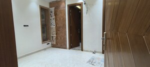 Room in 2 BHK Builder Floor at Godrej Retreat, Sector 83 – for Rent