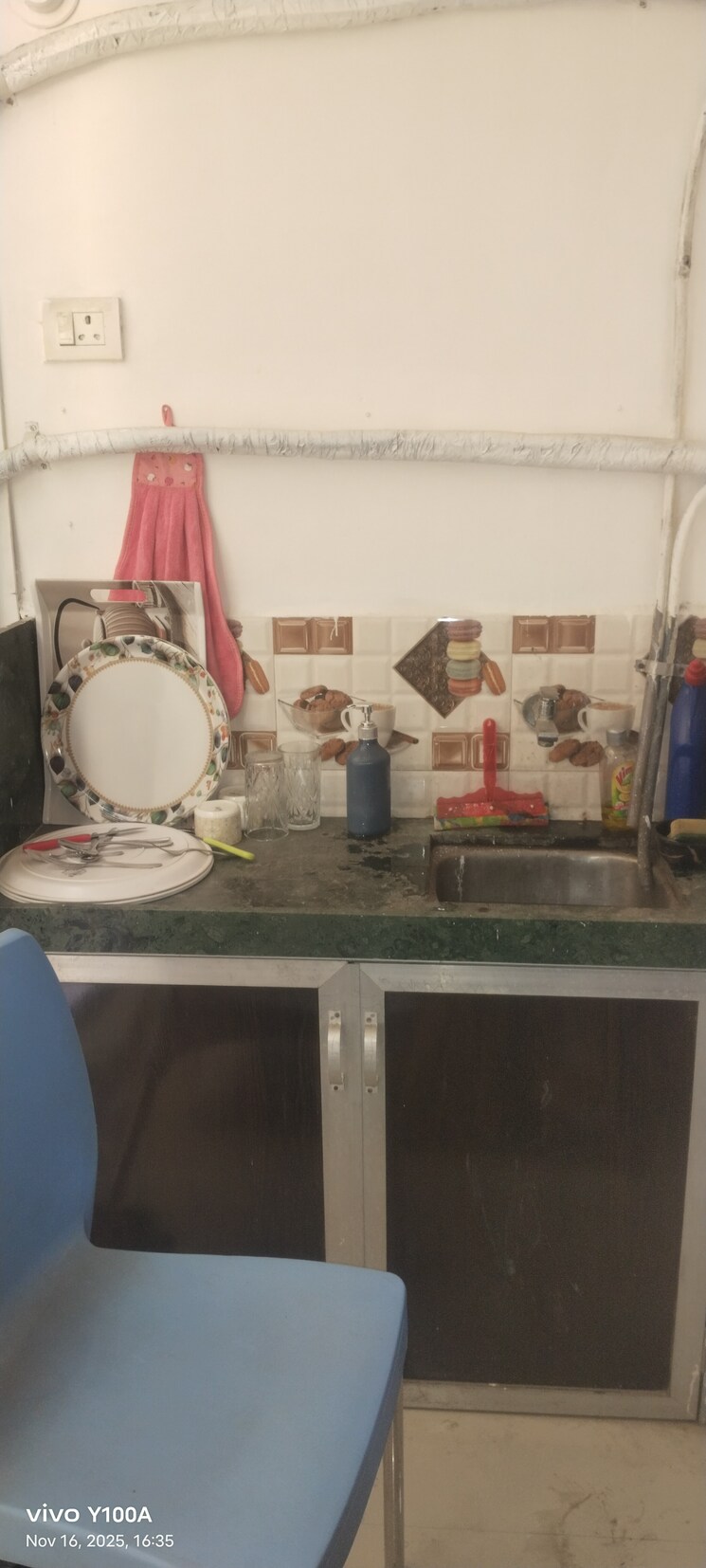 Kitchen, ghatkopar east Commercial Office Space 28 Sq.Yd. In Ghatkopar East Mumbai 9513515