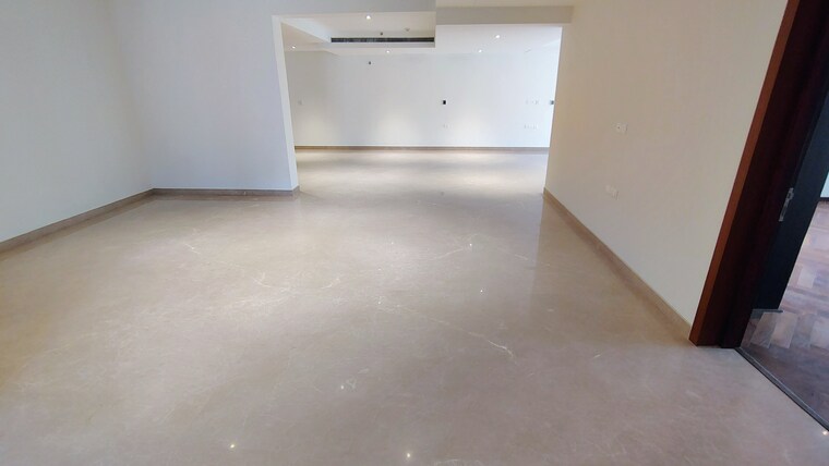 Room, prestige-white-meadows 3 Bedroom 4000 Sq.Ft. Apartment In Whitefield Bangalore 9475194